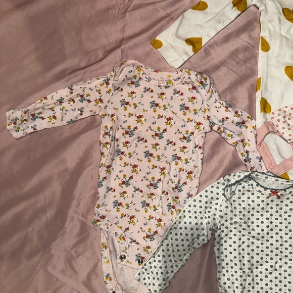 Carter's 5-Pack Assorted Long Sleeve Onesies - Picture 6 of 12